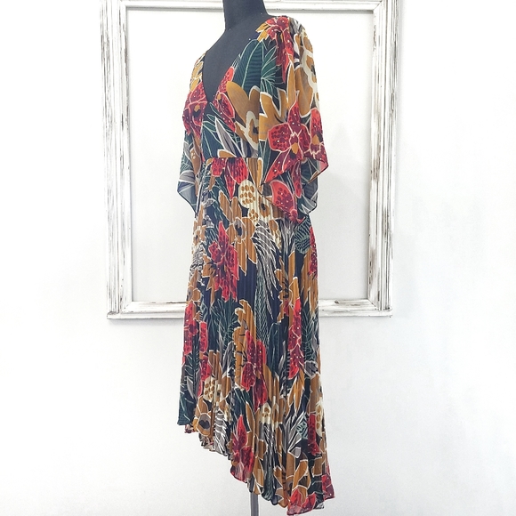 Club Monaco Zorbina Tropical Coconut Girl Dress - Picture 6 of 10